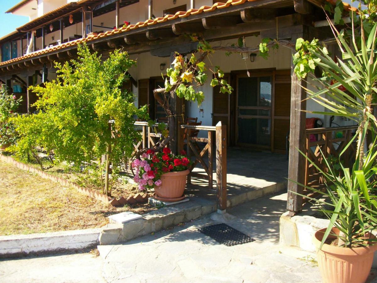 Villa Elli'S House Ierissós Esterno foto