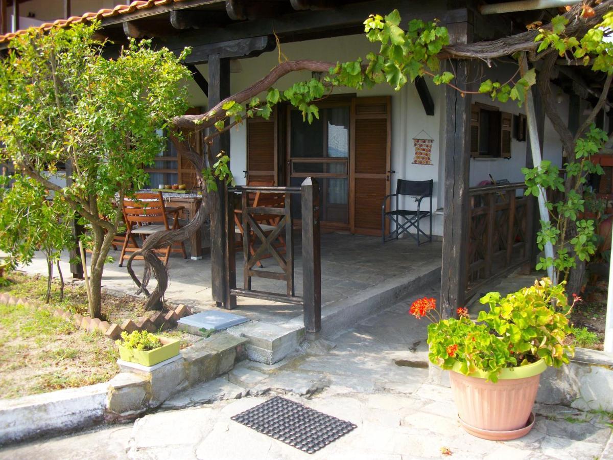 Villa Elli'S House Ierissós Esterno foto